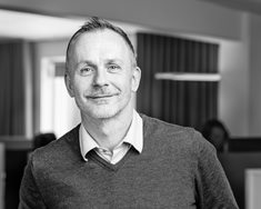 PETER KARLSSON